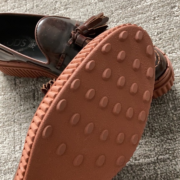 TOD’S Tasseled Glossed-Leather Loafers - Picture 10 of 14